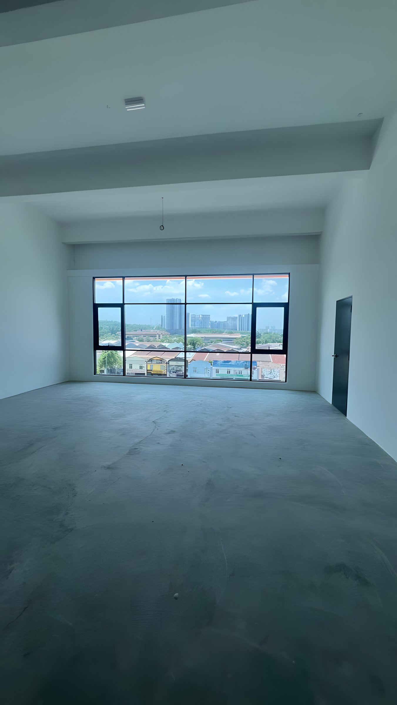 Wisma YHE intermediate lot interior